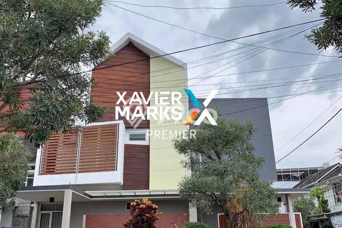 Rumah di , Siap Huni, LT 187m2m² Rumah di , Siap Huni, LT 187m2m²