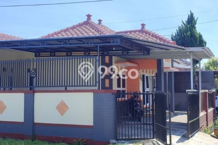 Lokasi strategis! Rumah siap huni disewakan di Blimbing LB 100m2 Lokasi strategis! Rumah siap huni disewakan di Blimbing LB 100m2