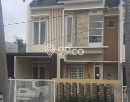 PRIME LOCATION! Rumah di , 2 KM, Area Tenang, Luas 104m2m² Bangunan 170m2m² PRIME LOCATION! Rumah di , 2 KM, Area Tenang, Luas 104m2m² Bangunan 170m2m²