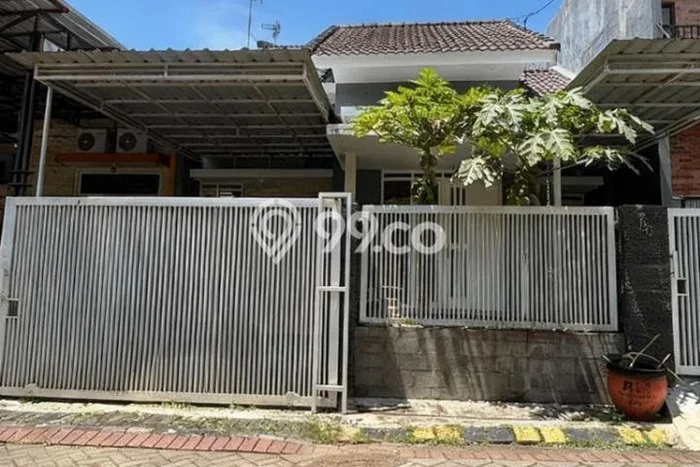 Rumah Kontrakan Malang LT 128m2 LB 160m2 Kawasan Sulfat Rumah Kontrakan Malang LT 128m2 LB 160m2 Kawasan Sulfat