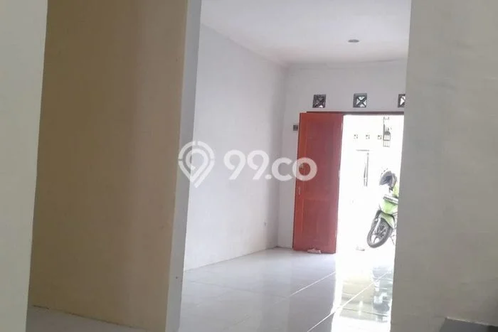Disewakan! Rumah 2 Kamar Tidur &
1 Kamar Mandi di Sawojajar, Malang Disewakan! Rumah 2 Kamar Tidur &
1 Kamar Mandi di Sawojajar, Malang
