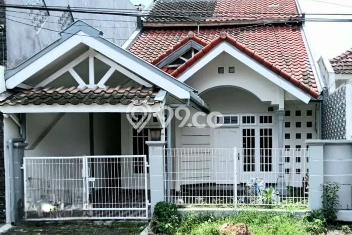 Jarang Ada! Rumah Kontrakan 4 Kamar Nyaman Siap Huni Araya Jarang Ada! Rumah Kontrakan 4 Kamar Nyaman Siap Huni Araya
