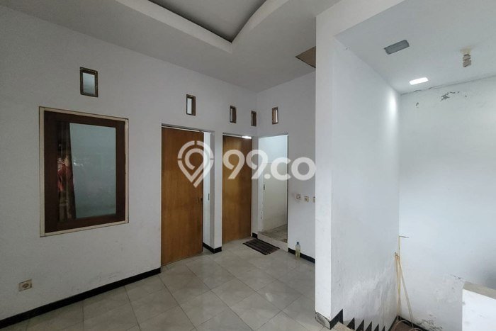 Rumah Modern Minimalis 5 Kamar Bisa Langsung Pindah di Kedungkandang Rumah Modern Minimalis 5 Kamar Bisa Langsung Pindah di Kedungkandang