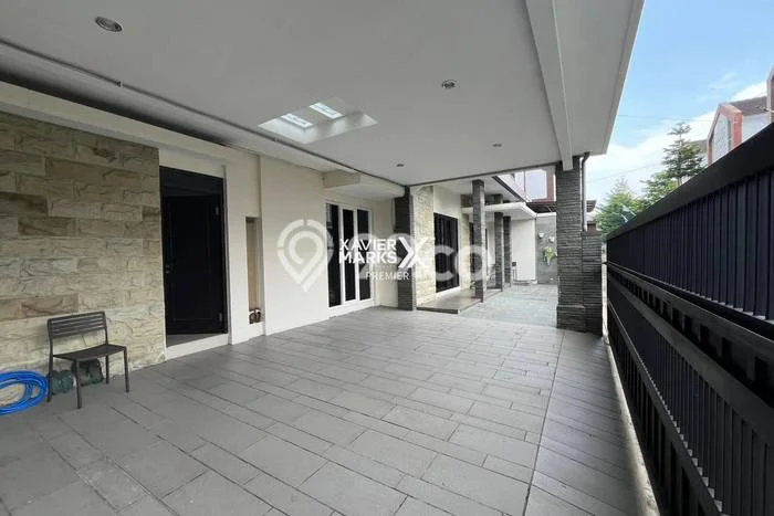 DIJUAL CEPAT! Rumah Sukun, Malang, LT 160m2m² LB 250m2m² DIJUAL CEPAT! Rumah Sukun, Malang, LT 160m2m² LB 250m2m²