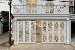 Rumah Mewah Siap Huni LT 137m2 di Jagakarsa, Jakarta Selatan Rumah Mewah Siap Huni LT 137m2 di Jagakarsa, Jakarta Selatan