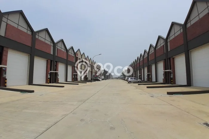 Unit Gudang Paling Strategis di Periuk Tangerang dengan LB 262m2 Unit Gudang Paling Strategis di Periuk Tangerang dengan LB 262m2