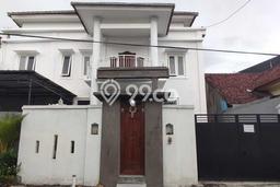 Disewakan Rumah Murah di Panjer Denpasar dengan 5 Kamar Tidur Disewakan Rumah Murah di Panjer Denpasar dengan 5 Kamar Tidur