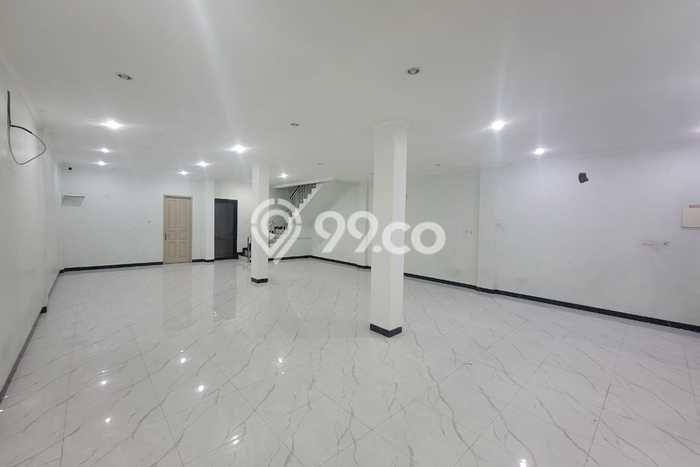 Disewakan Ruko di Kawasan Ramai Tangerang Kota Luas 120m2 Disewakan Ruko di Kawasan Ramai Tangerang Kota Luas 120m2