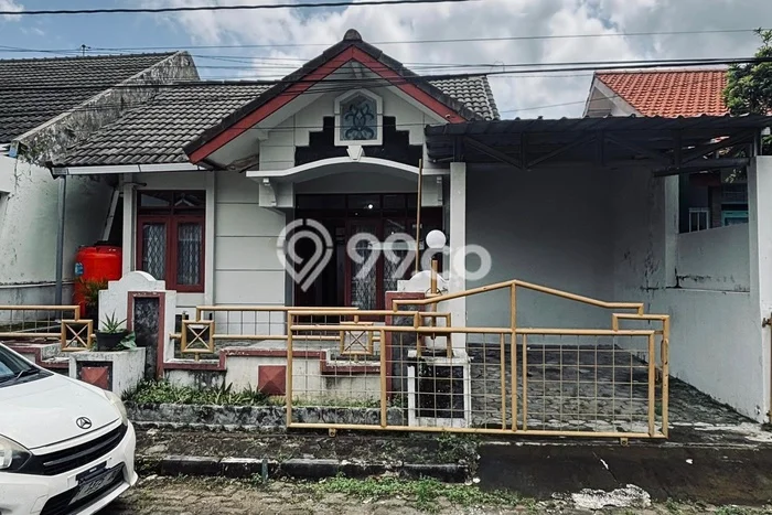 Lokasi terbaik! Rumah siap huni disewakan di Banyumanik LB 60m2 Lokasi terbaik! Rumah siap huni disewakan di Banyumanik LB 60m2