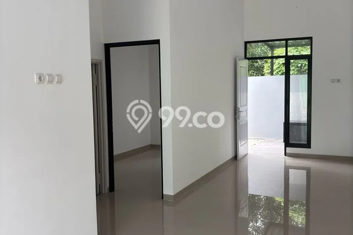 Rumah Area Nyaman kawasan Banyumanik, Semarang, LT 99m2m² Bangunan 60m2m² Rumah Area Nyaman kawasan Banyumanik, Semarang, LT 99m2m² Bangunan 60m2m²