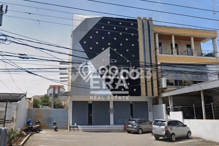 Disewakan Ruko komersial di Semarang Tengah luas bangunan 510m2 Disewakan Ruko komersial di Semarang Tengah luas bangunan 510m2