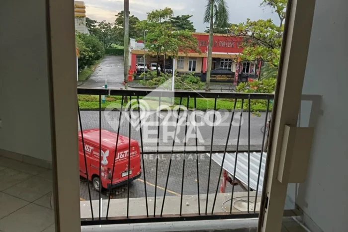 Unit Ruko Paling Strategis di Semarang Barat Semarang dengan LB 100m2 Unit Ruko Paling Strategis di Semarang Barat Semarang dengan LB 100m2