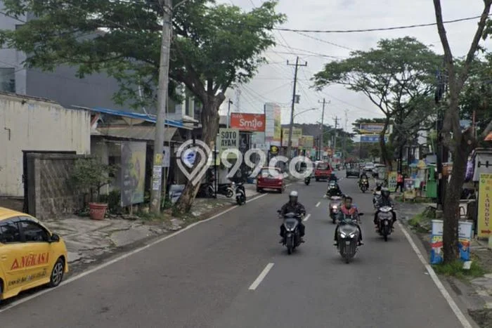 Unit Ruko Paling Strategis di Semarang Selatan Semarang dengan LB 150m2 Unit Ruko Paling Strategis di Semarang Selatan Semarang dengan LB 150m2