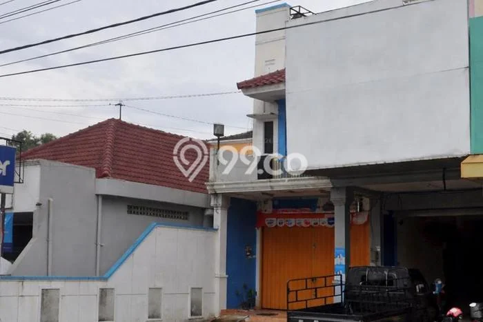 Unit Ruko Paling Strategis di Semarang Selatan Semarang dengan LB 150m2 Unit Ruko Paling Strategis di Semarang Selatan Semarang dengan LB 150m2