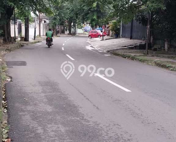 Ready to Use! Luxury House LT 763m2 Desain Modern di Cawang Ready to Use! Luxury House LT 763m2 Desain Modern di Cawang