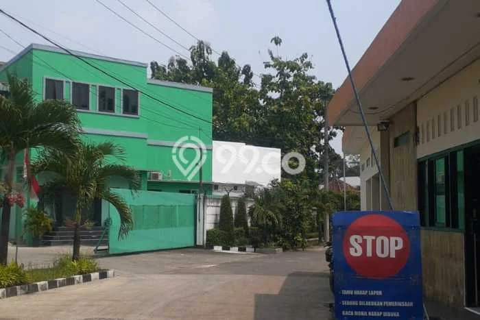 Gudang Disewa di Bekasi dengan LB 200m2 Area Komersial Ramai Gudang Disewa di Bekasi dengan LB 200m2 Area Komersial Ramai