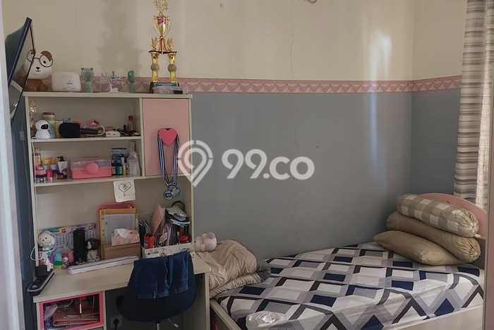 PROPERTI UNGGULAN! Rumah area , 2 KM, Lingkungan Elite, Luas 90m2m² Bangunan 150m2m² PROPERTI UNGGULAN! Rumah area , 2 KM, Lingkungan Elite, Luas 90m2m² Bangunan 150m2m²