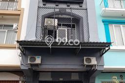 Ruko Bagus LT 68m2 LB 235m2 Dijual di Cengkareng Jakarta Barat Ruko Bagus LT 68m2 LB 235m2 Dijual di Cengkareng Jakarta Barat