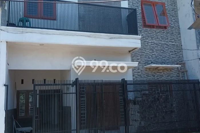 Jual Rumah Eksklusif 3 KT di Waru, Surabaya Jual Rumah Eksklusif 3 KT di Waru, Surabaya