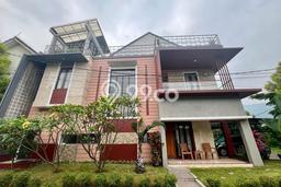 Disewakan Rumah Murah di Bandung Selatan Bandung dengan 4 Kamar Tidur Disewakan Rumah Murah di Bandung Selatan Bandung dengan 4 Kamar Tidur