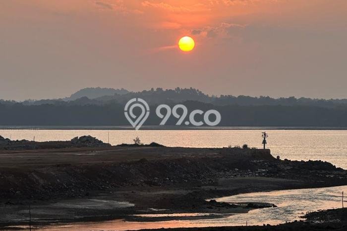 For Sale! Luxury House LT 800m2 Desain Elegan di Batam Centre For Sale! Luxury House LT 800m2 Desain Elegan di Batam Centre