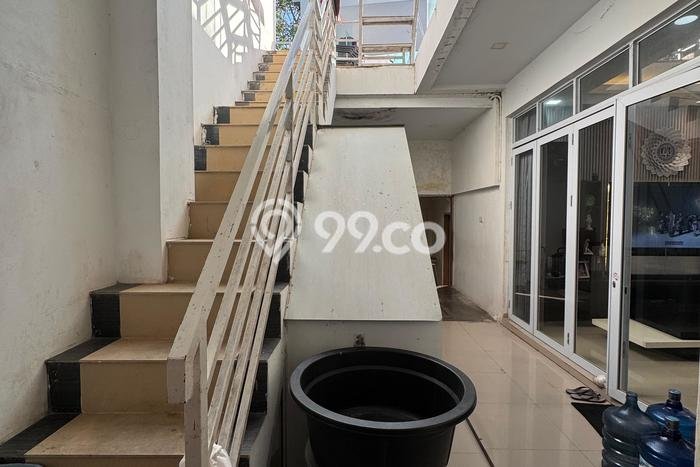 Rumah Elit LB 310m2 Siap Huni Desain Elegan di Batam Centre, Batam Rumah Elit LB 310m2 Siap Huni Desain Elegan di Batam Centre, Batam