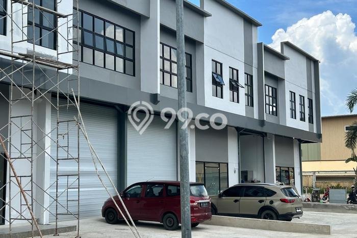 Unit Gudang Paling Strategis di Sagulung Batam dengan LB 475m2 Unit Gudang Paling Strategis di Sagulung Batam dengan LB 475m2