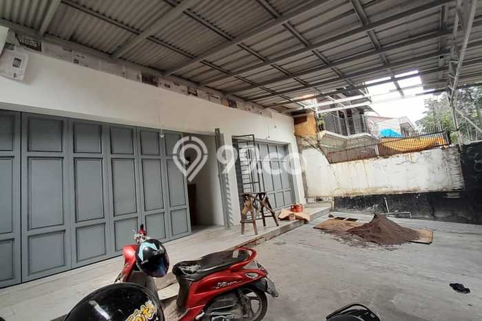 Ruko Disewakan Lokasi Antapani Bandung Harga Spesial! Ruko Disewakan Lokasi Antapani Bandung Harga Spesial!