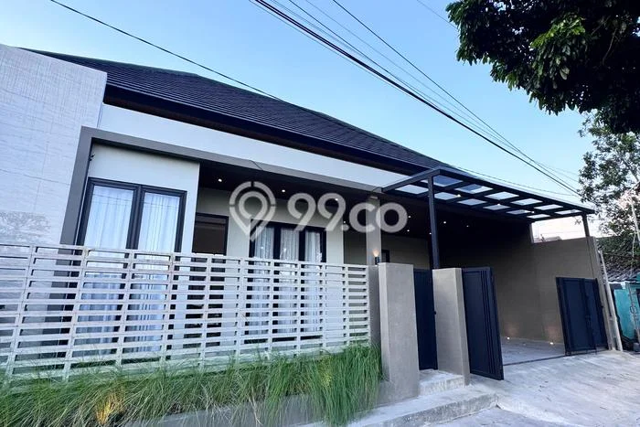 Rumah Modern 3 Kamar LT 200m2 di Purwomartani Rumah Modern 3 Kamar LT 200m2 di Purwomartani