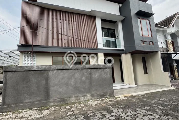 Hunian Nyaman Asri 4 KT Siap Pakai di Seturan Yogyakarta Hunian Nyaman Asri 4 KT Siap Pakai di Seturan Yogyakarta