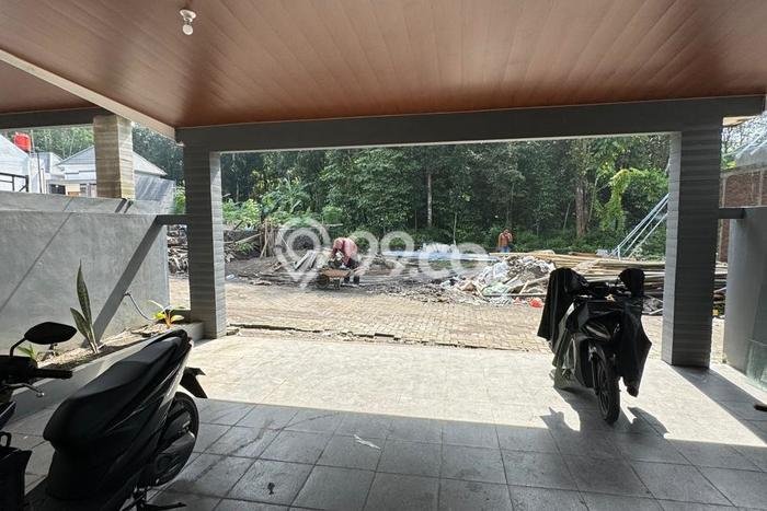 Rumah Modern 3 KT di Kaliurang Sleman Full Furnished Rumah Modern 3 KT di Kaliurang Sleman Full Furnished