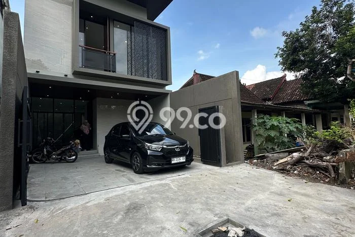 Jual Rumah Eksklusif 3 KT di Maguwoharjo, Yogyakarta Jual Rumah Eksklusif 3 KT di Maguwoharjo, Yogyakarta