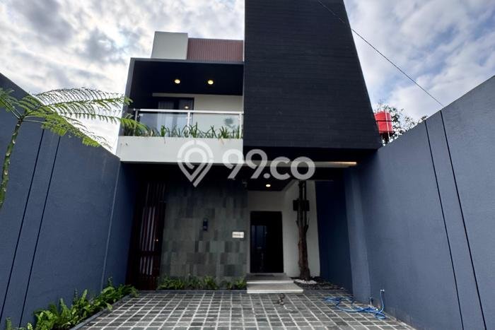 Dijual Cepat Rumah Bagus Siap Huni LB 110m2 di Ngaglik, Sleman Dijual Cepat Rumah Bagus Siap Huni LB 110m2 di Ngaglik, Sleman
