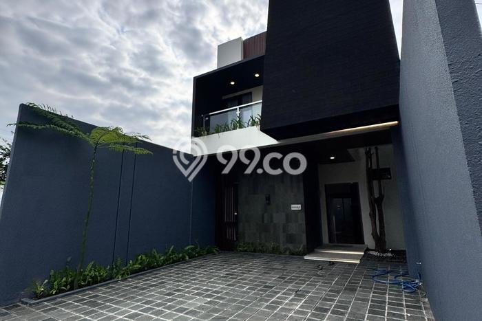 Dijual Cepat Rumah Bagus Siap Huni LB 110m2 di Ngaglik, Sleman Dijual Cepat Rumah Bagus Siap Huni LB 110m2 di Ngaglik, Sleman