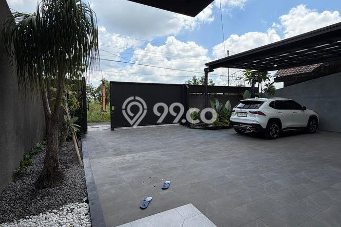 Rumah Luxury Modern Tanpa Renovasi di Kaliurang Sleman Rumah Luxury Modern Tanpa Renovasi di Kaliurang Sleman