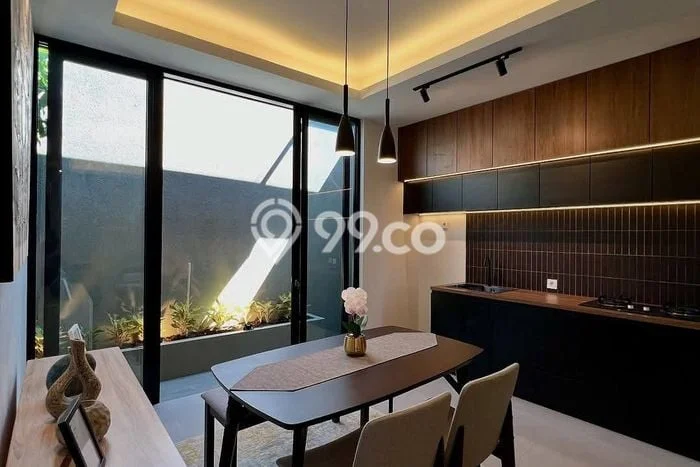 LOKASI PREMIUM! Rumah Strategis di Andir, LT 60m2m² LB 80m2m² LOKASI PREMIUM! Rumah Strategis di Andir, LT 60m2m² LB 80m2m²