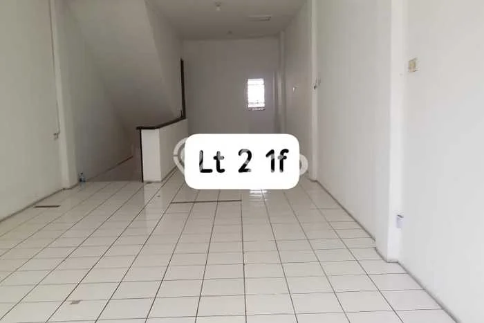 Disewakan Ruko di Kawasan Ramai Klender Luas 180m2 Disewakan Ruko di Kawasan Ramai Klender Luas 180m2