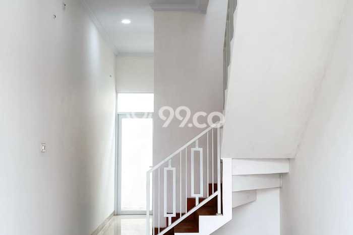 Ruko Dijual di Bekasi LT 39m2 & LB 70m2 Lokasi Terbaik! Ruko Dijual di Bekasi LT 39m2 & LB 70m2 Lokasi Terbaik!