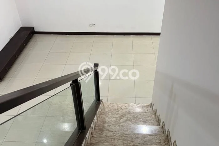 Jarang Ada! Rumah Kontrakan 5 Kamar Bagus Siap Huni Pulomas Jarang Ada! Rumah Kontrakan 5 Kamar Bagus Siap Huni Pulomas