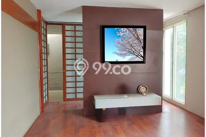 BEST PRICE! Rumah Berkualitas di Sambikerep, Luas 160m2m² Bangunan 250m2m² BEST PRICE! Rumah Berkualitas di Sambikerep, Luas 160m2m² Bangunan 250m2m²