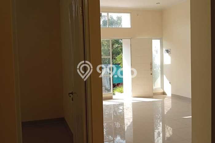 For Sale Rumah 3 Kamar Lokasi Ideal Bagus dan Strategis di Ciputat For Sale Rumah 3 Kamar Lokasi Ideal Bagus dan Strategis di Ciputat