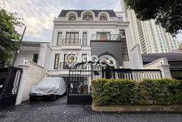 Dijual Rumah Premium dengan Fasilitas Sekitar Komplit di Kebayoran Baru, Jakarta Selatan Dijual Rumah Premium dengan Fasilitas Sekitar Komplit di Kebayoran Baru, Jakarta Selatan
