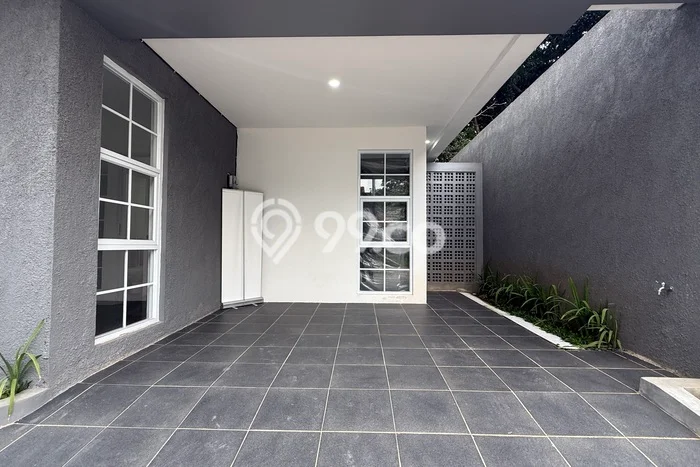 For Sale Rumah 3 Kamar Lokasi Ideal Bagus dan Strategis di Cinere For Sale Rumah 3 Kamar Lokasi Ideal Bagus dan Strategis di Cinere