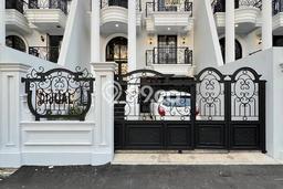 Dijual Rumah Mewah Megah Dengan View Cantik di Fatmawati, Jakarta Selatan Dijual Rumah Mewah Megah Dengan View Cantik di Fatmawati, Jakarta Selatan