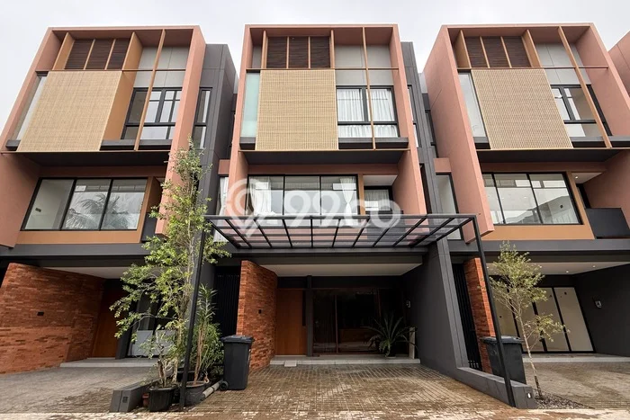 Jual Rumah Luas Megah Dengan View Eksklusif di Ampera, Jakarta Selatan Jual Rumah Luas Megah Dengan View Eksklusif di Ampera, Jakarta Selatan