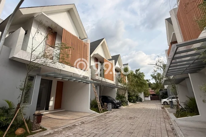 Rumah Minimalis 3 KT di Cireundeu Tangerang Semi Furnished Rumah Minimalis 3 KT di Cireundeu Tangerang Semi Furnished