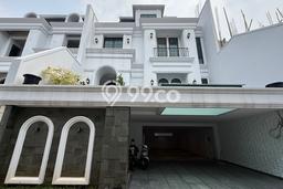 Dijual Rumah Premium dengan Fasilitas Sekitar Komplit di Cilandak, Jakarta Selatan Dijual Rumah Premium dengan Fasilitas Sekitar Komplit di Cilandak, Jakarta Selatan