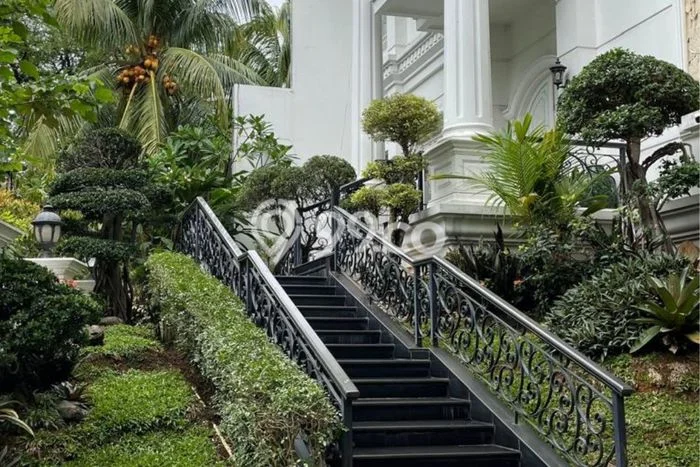 For Sale Rumah Elit Exclusive di BSD, Tangerang Selatan For Sale Rumah Elit Exclusive di BSD, Tangerang Selatan