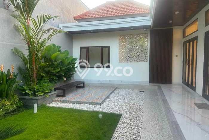 Rumah Elit LB 250m2 Siap Huni Desain Elegan di Renon, Denpasar Rumah Elit LB 250m2 Siap Huni Desain Elegan di Renon, Denpasar