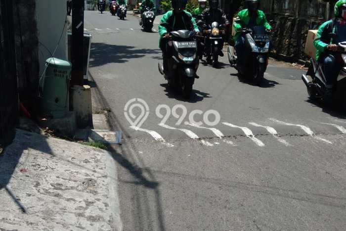 Dijual Tanah di Mampang Prapatan Jakarta Selatan Luas 258m2 SHM Dijual Tanah di Mampang Prapatan Jakarta Selatan Luas 258m2 SHM